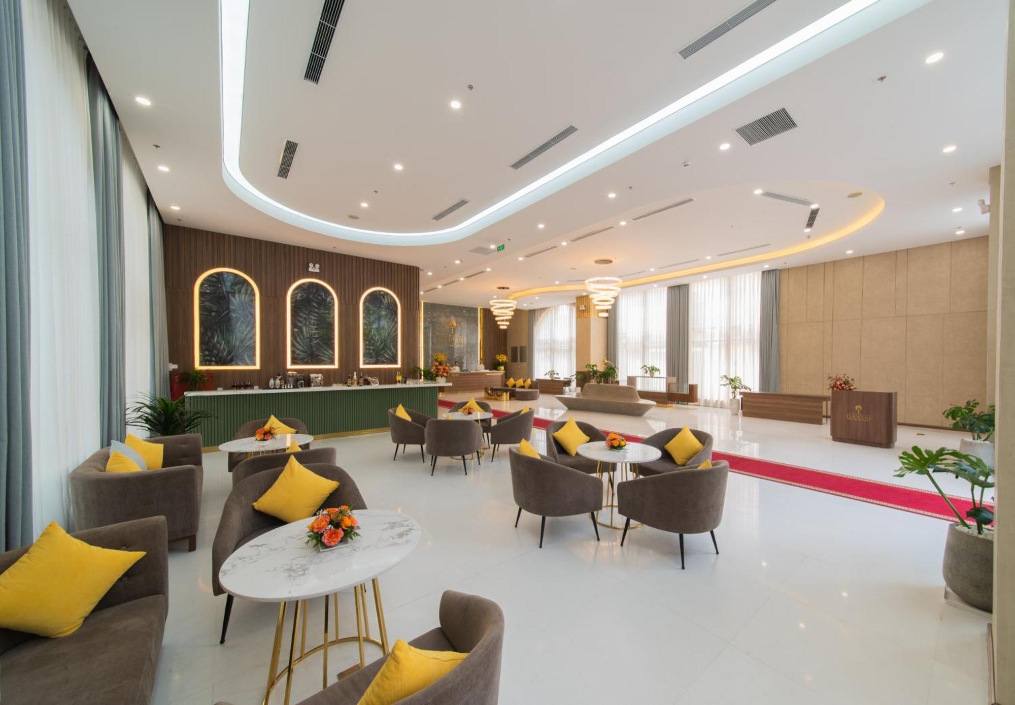 Grand Tourane Nha Trang Hotel Exterior foto